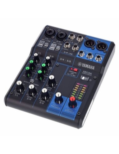 Yamaha MG06 – Console vue de trois quarts