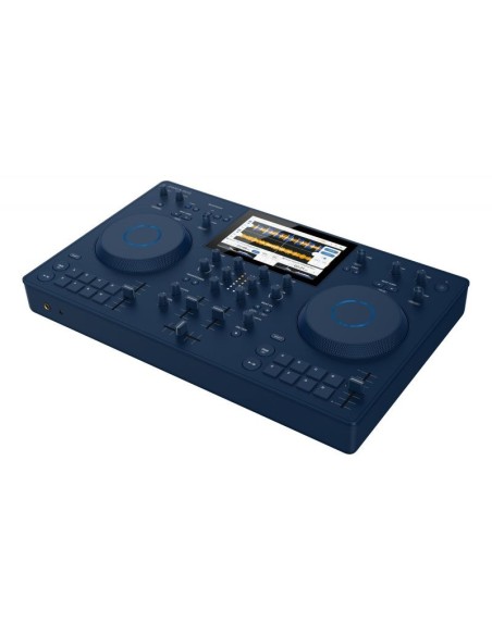 Pioneer DJ AlphaTheta OMNIS-DUO - Contrôleur tout en un sur batterie – vue de trois quarts